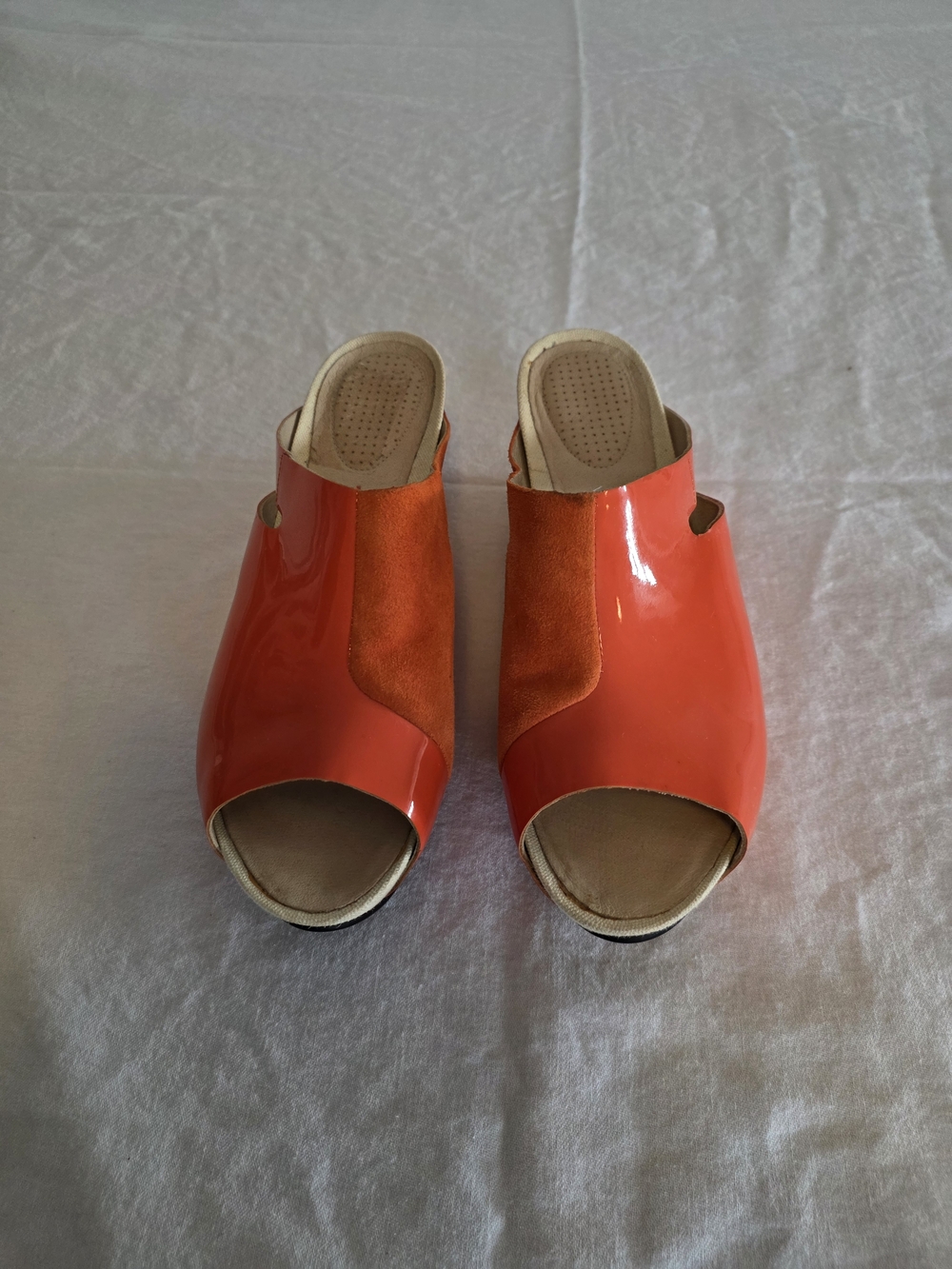 Tsubo Women's Orange Open-Toe Slide Sandals, Small Dark Spot On Left Top